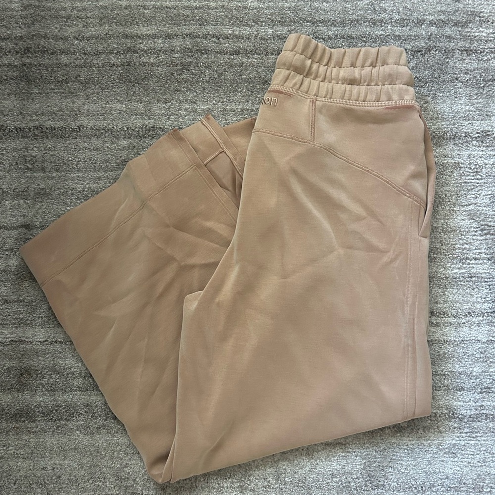 Lululemon Softstreme Wide-Leg Crop Pant